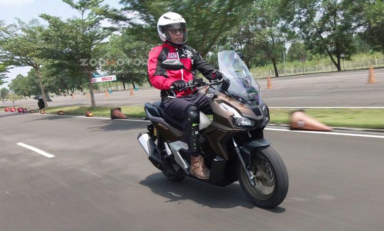 بررسی هوندا ADV 160 با زوموتور